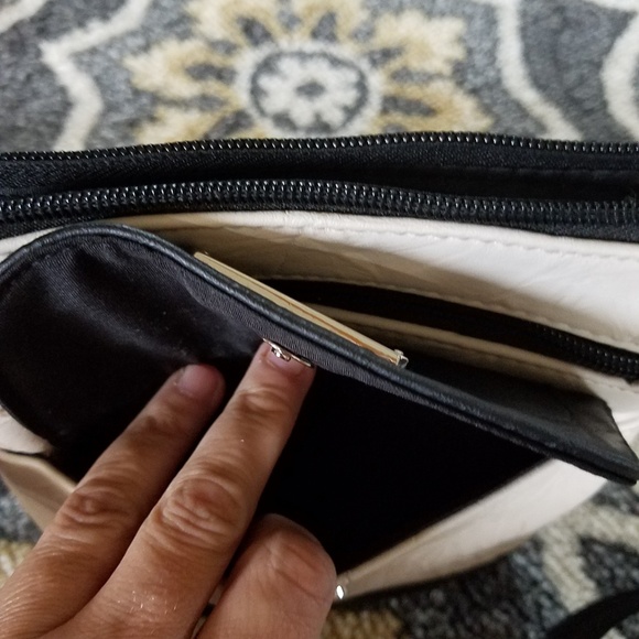 Crossbody leather purse - Picture 5 of 7